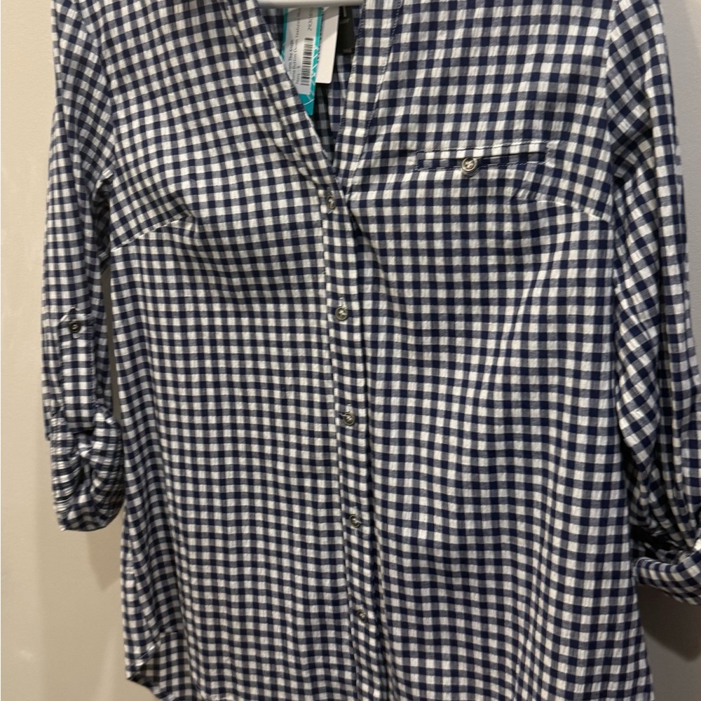 Button up, navy and white checkered three-quarter sleeve black size large